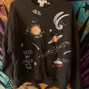 Super cool space sweater ⭐️🌙